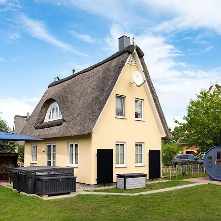 Reethaus Elster Mit Whirlpool Und Sauna By Interhome * Beckerwitz